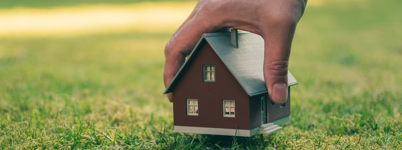 Hauseigentümer aufgepasst: Die Grundsteuerreform beginnt ab 2022! Wir erläutern den Handlungsbedarf, die Fristen und legen dar, welche Unterstützung wir hier anbieten können.